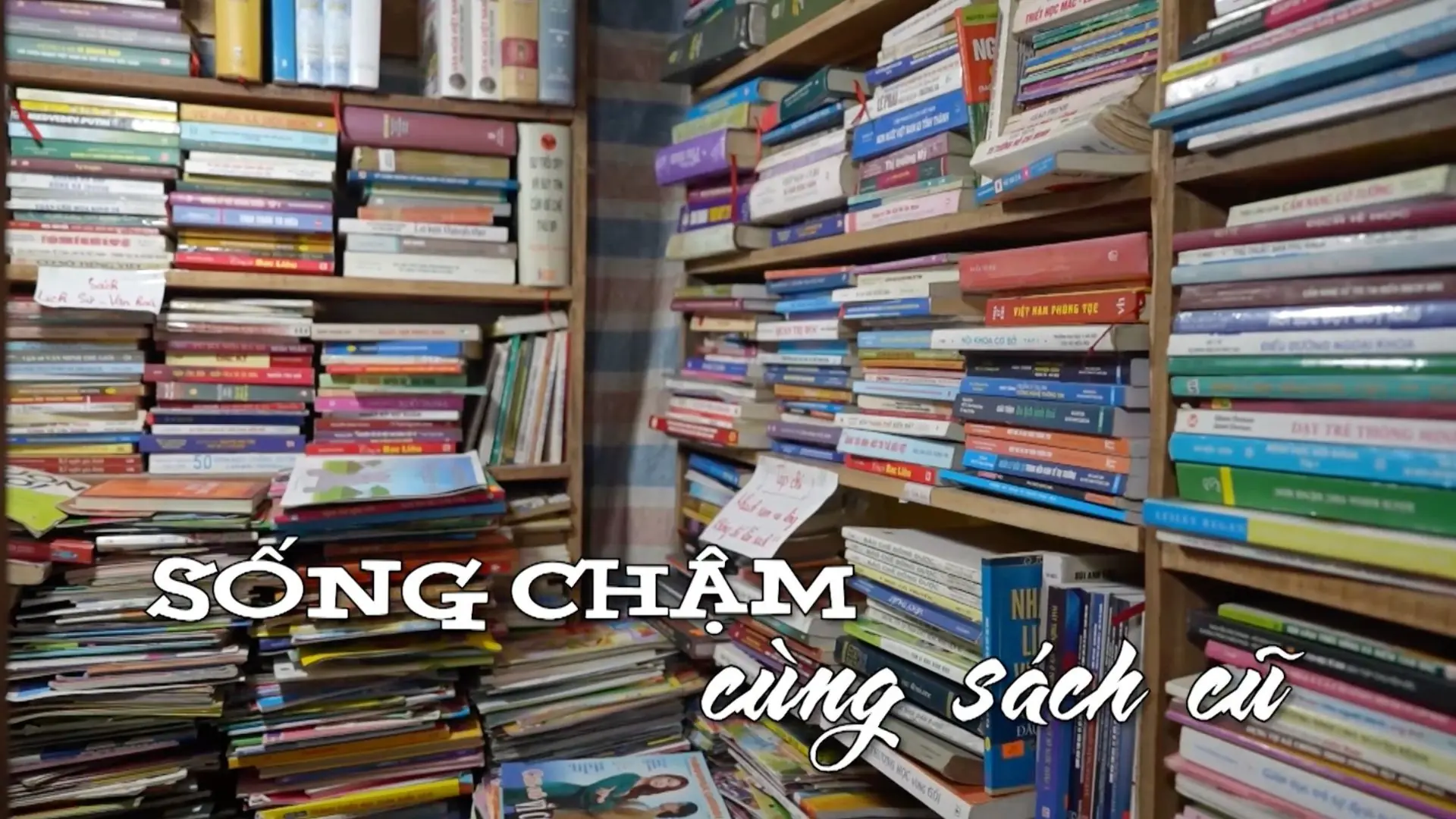 Sống chậm cùng sách cũ | Nhịp sống Hà Nội | 28/11/2025